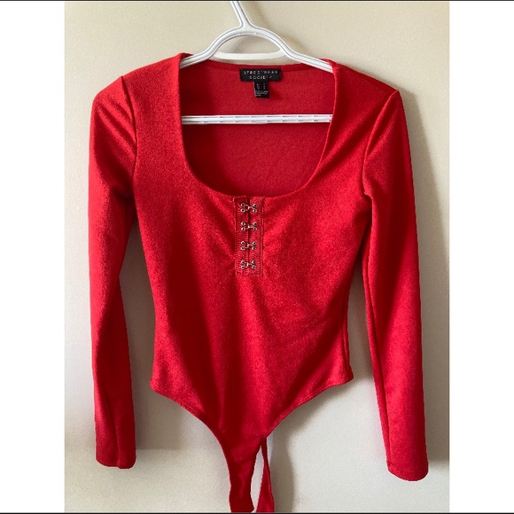 RED LONG SLEEVE BODYSUIT - Picture 3 of 6